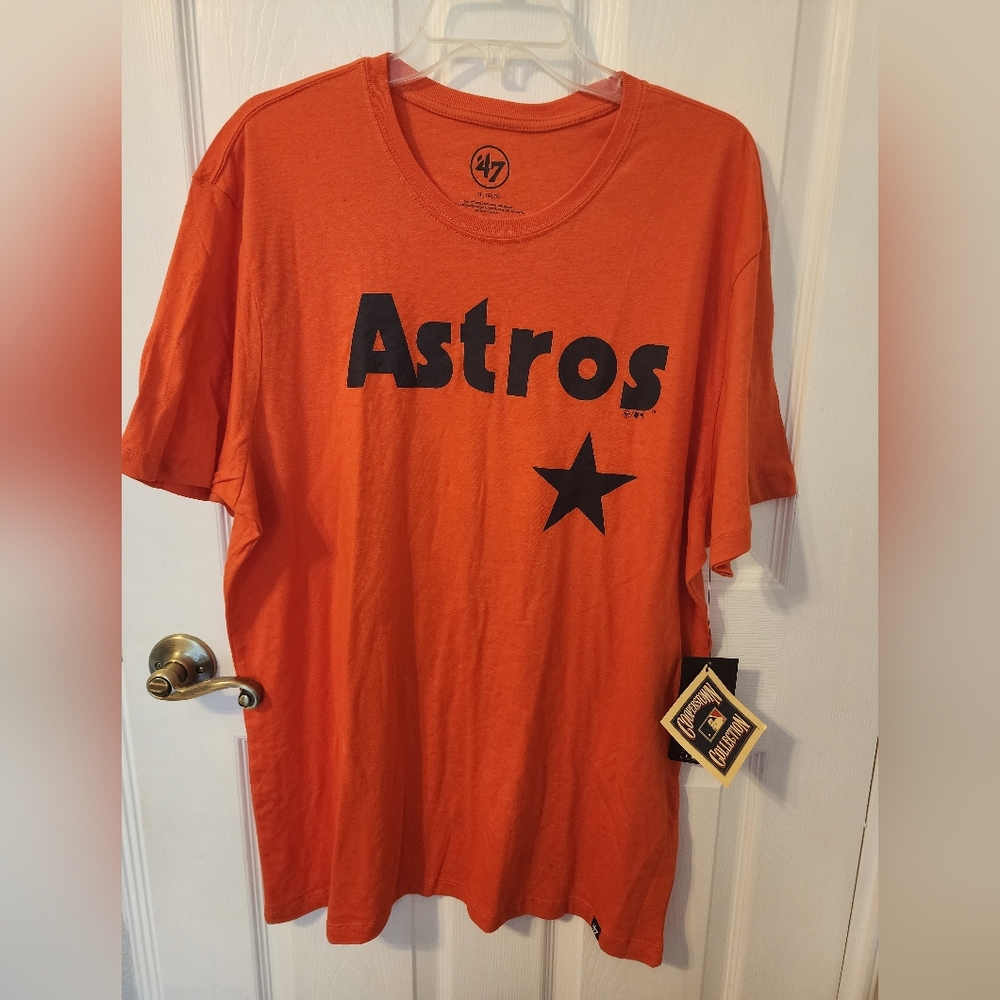 Astros XL T-shirt new with Tags
